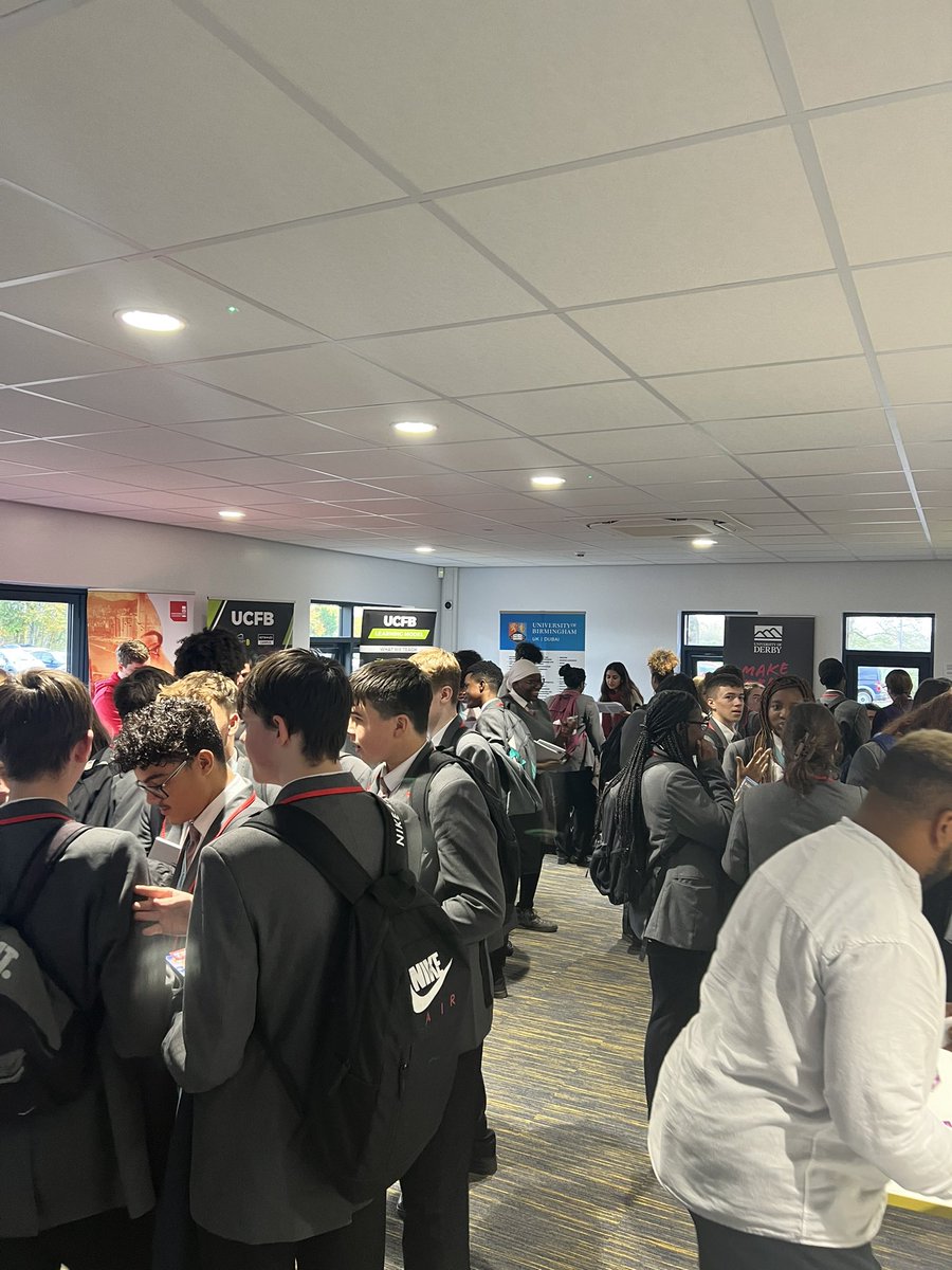 🌟 🌟 What an wonderful afternoon seeing our Year 11 students attend the <a href="/Amethyst6th/">Amethyst Sixth Form</a> for the Higher education event. Lots of great conversations around our students future and so many ambitions! 🌟🌟@MoretonSchool