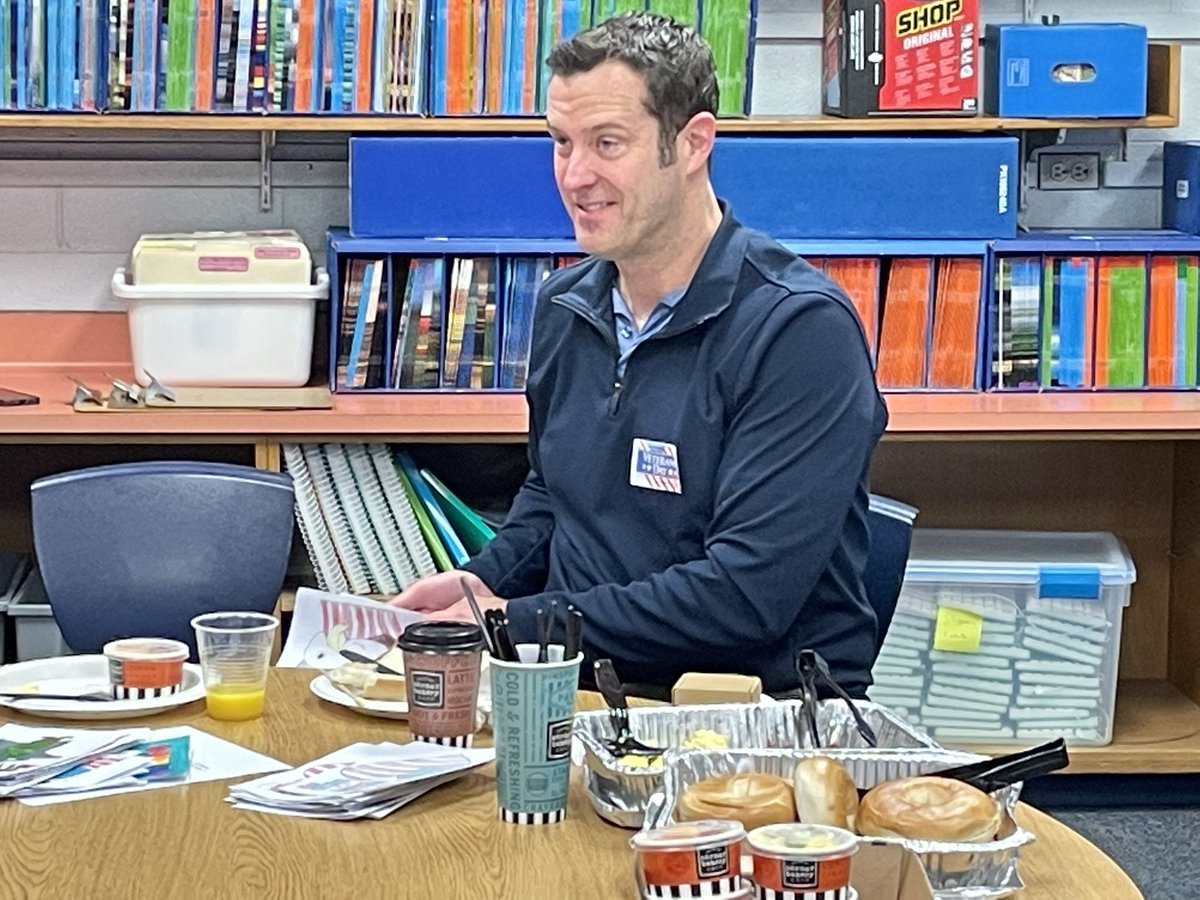 Thank you to the Veterans who came today to share their stories with our Gators! We are grateful for your service. A special shout out to Jenn Eubanks and the WB/GG PTA for coordinating the event. <a href="/GlenGroveSchool/">GlenGroveSchool</a>