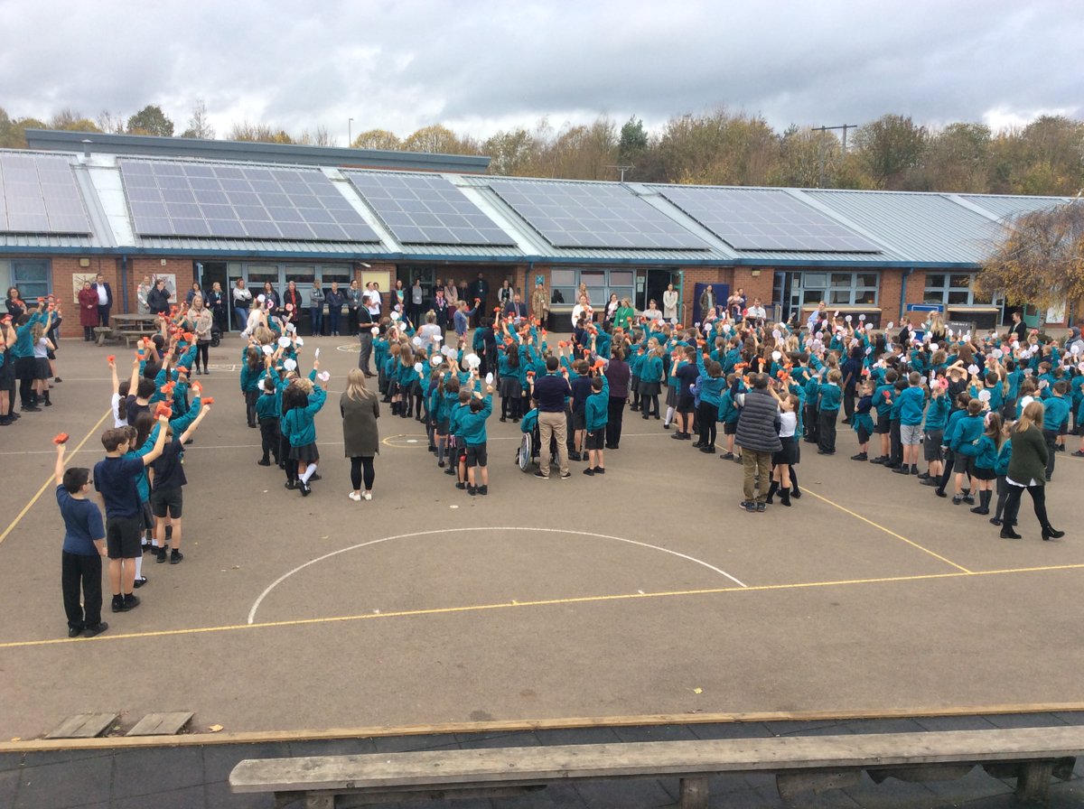 MeadatHilperton's tweet photo. We had an inspirational visit from an armed forces veteran today for our Remembrance Assembly at Hilperton. We then created our own field of poppies while we held a 2 minutes silence to pay our respects. https://t.co/g7pwKIYy8c