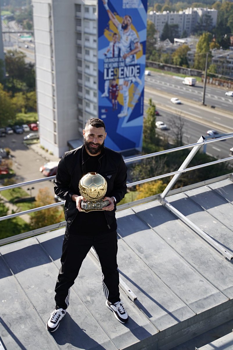 adidasFR's tweet photo. Bienvenue chez toi @Benzema ✨
#ImpossibleIsNothing https://t.co/TxCtBn2dRg