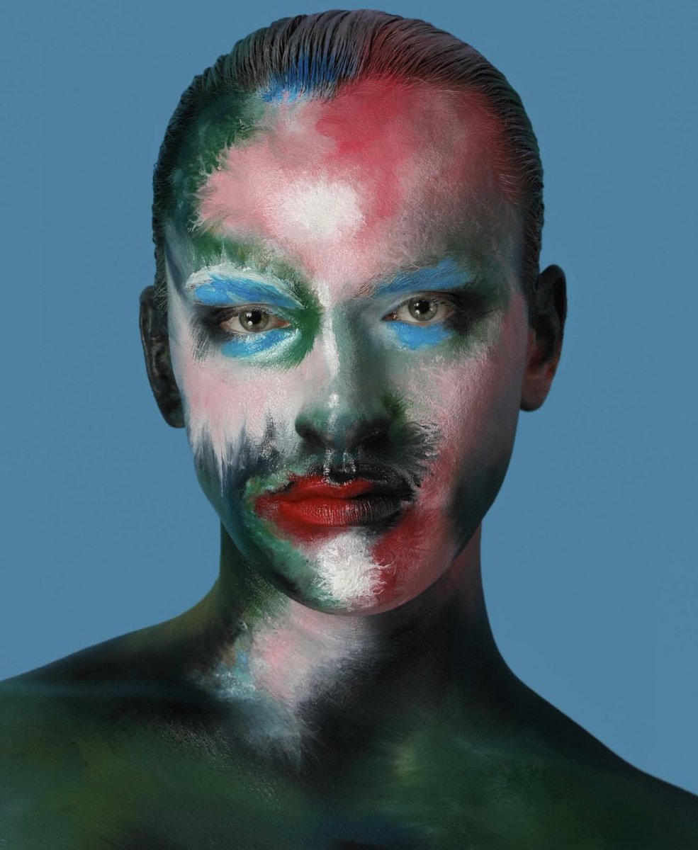 Meet <a href="/YannyCharleston/">Laurel Charleston</a> , iconic celebrity MUA, digital creator and Curator 💜 You may have seen her work on <a href="/DojaCat/">DOJA CAT</a> 👀 Laurel continues to shine as her true herself all while uplifting and creating space for those making their way in the space. Admirable is an understatement.