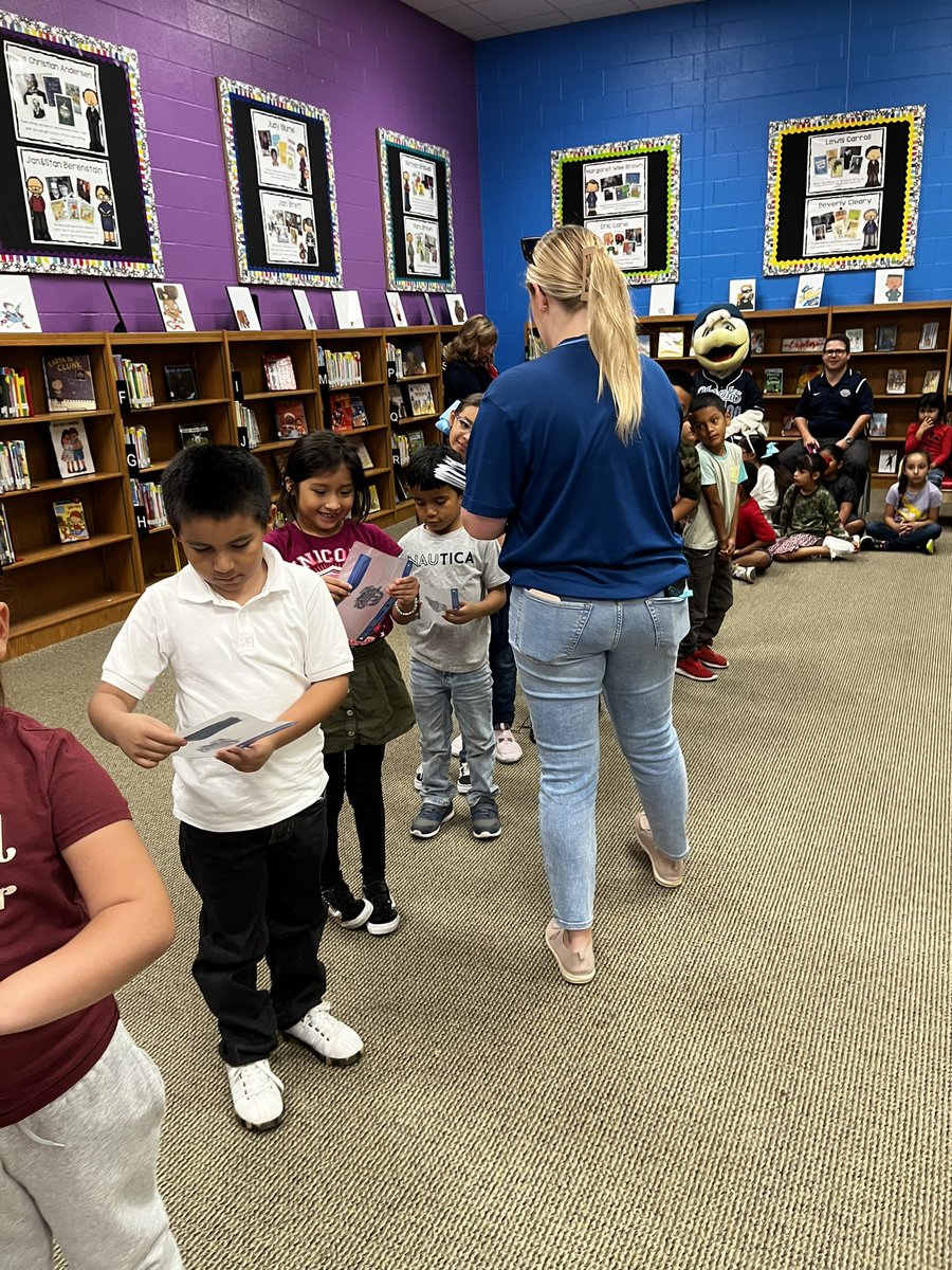 Oak Park Elementary tweet media