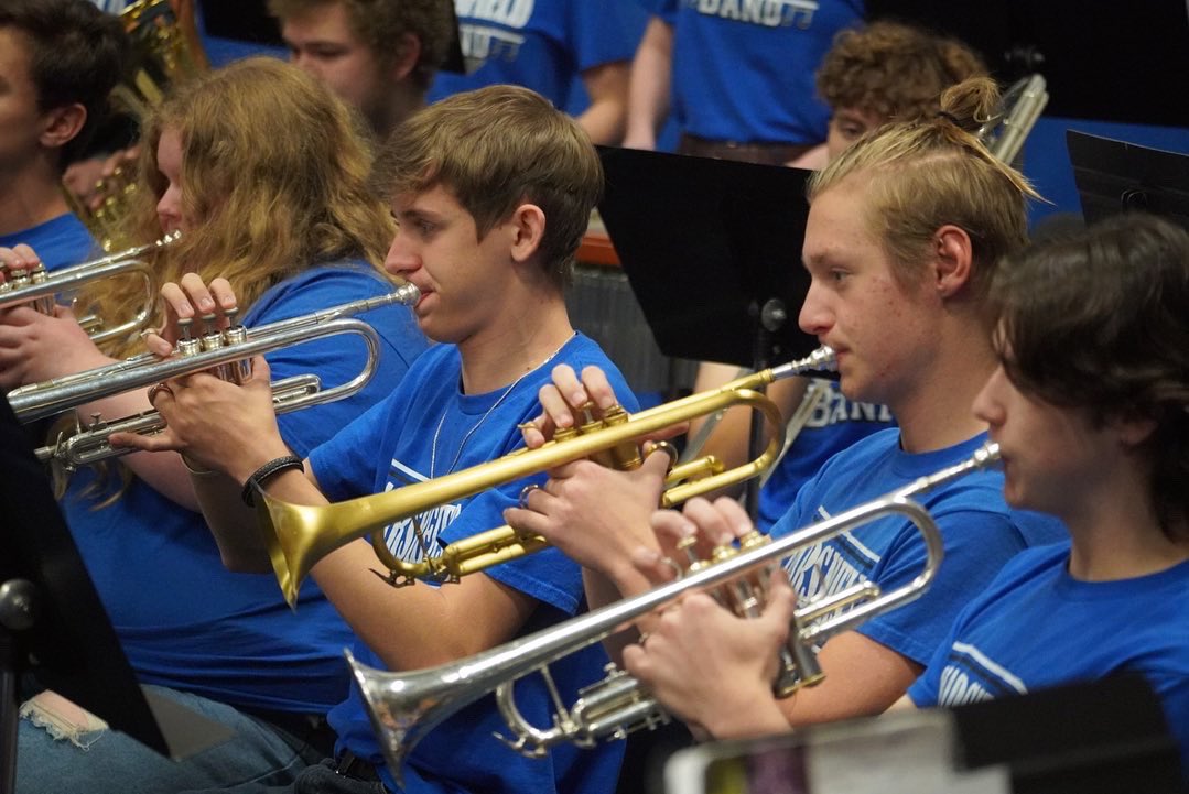 Thank you Veterans for your willingness to serve! It is always a great honor to perform for you this day each year! 🇺🇸 <a href="/MHSBluejays/">MHS Bluejays</a> <a href="/Marshfield_R1/">Marshfield R-1</a>