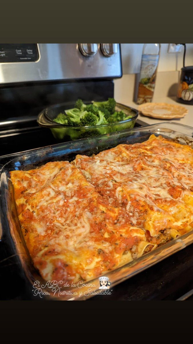 abccecilia05's tweet photo. Happy Friday! 👩🏻‍🍳
#lasagne #Pixel7Pro #googlepixel #googlepixel_us #madebygoogle #cookfromscratch #TeamPixel https://t.co/51lH49QxAw