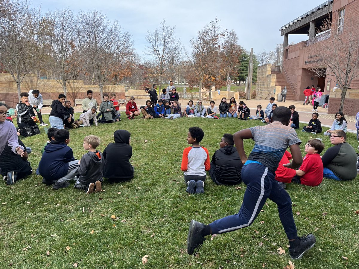 After lunch, we played (my largest) successful game of duck duck goose!  🦆 🦆 It was beautiful out and a great way to enjoy the weather and each other! ❤️ #WeAreWayne #WeArePlayful