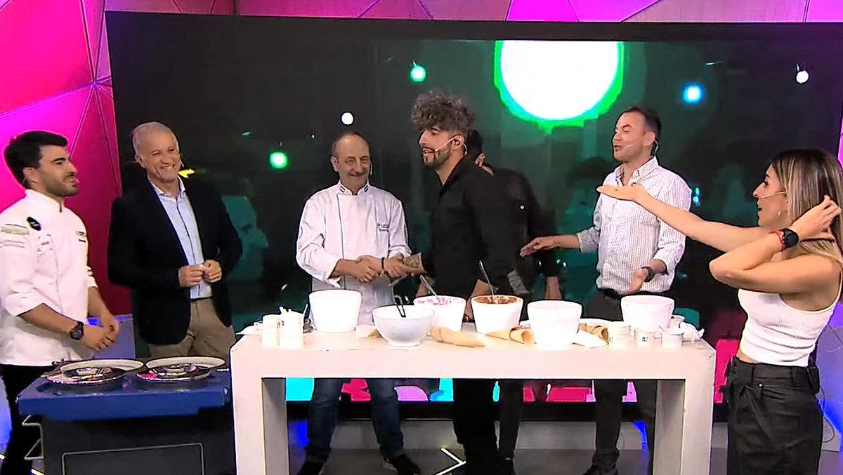 El_PaseTN's tweet photo. ¡El Negrito ganó la prueba semanal! 🤩
#TNdeNoche 🆚 #ReDespiertos https://t.co/Y2DORbB1Ss