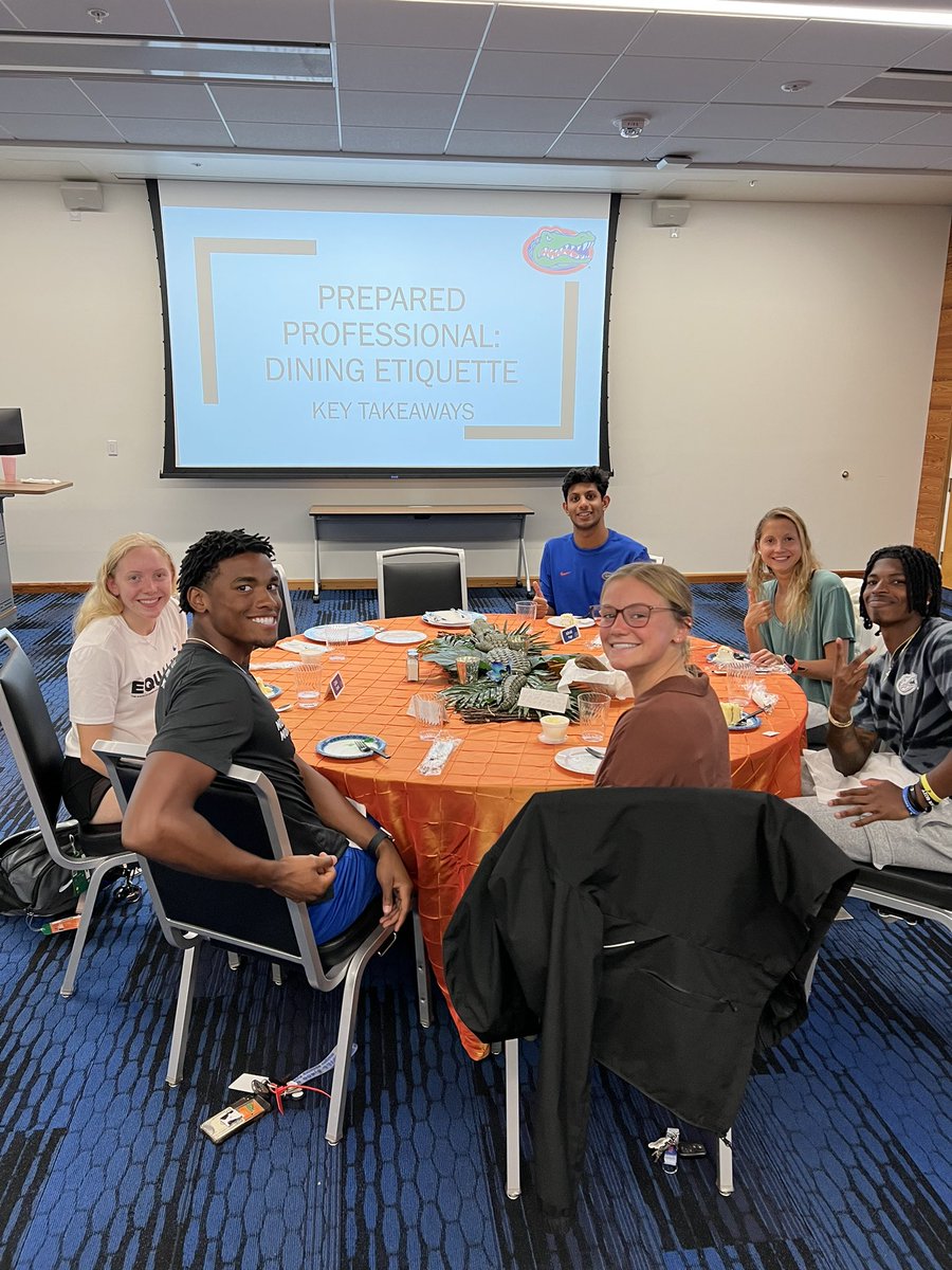 GatorsExp's tweet photo. Dining 🤝Etiquette 🤝Networking 

These Gators learned some tips and tricks and how to professionally dine at our etiquette course this week. #PreparedProfessionals #GoGators 🍽️ https://t.co/keNwtl0tBF