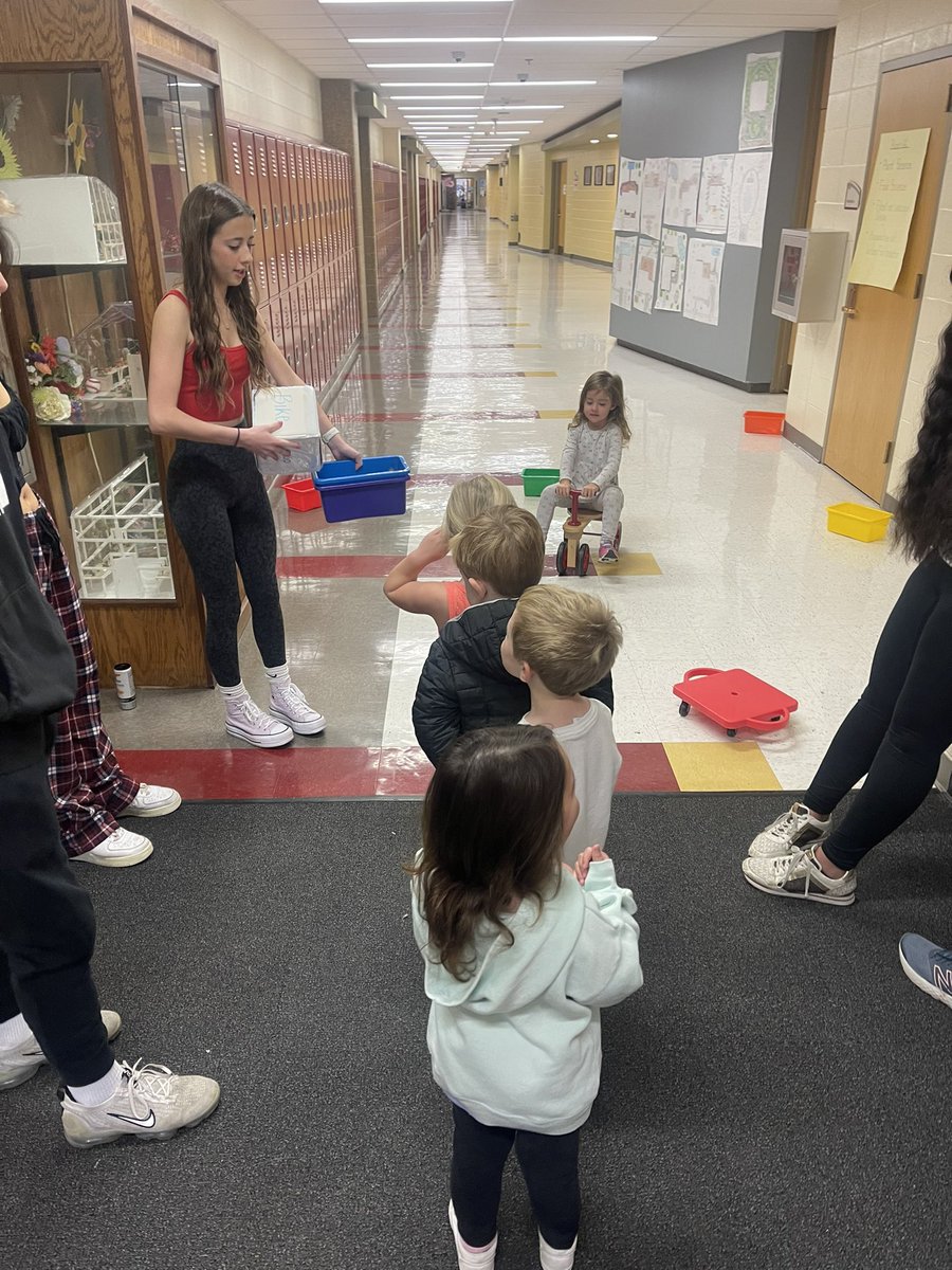 NCHSPreschool's tweet photo. Sorting during a large motor game with Ms Ellie #galaxyweek #partnersingrowth @NCHSRedhawksCTE @NCHSOFFICIAL https://t.co/4Ks4SsB1ku