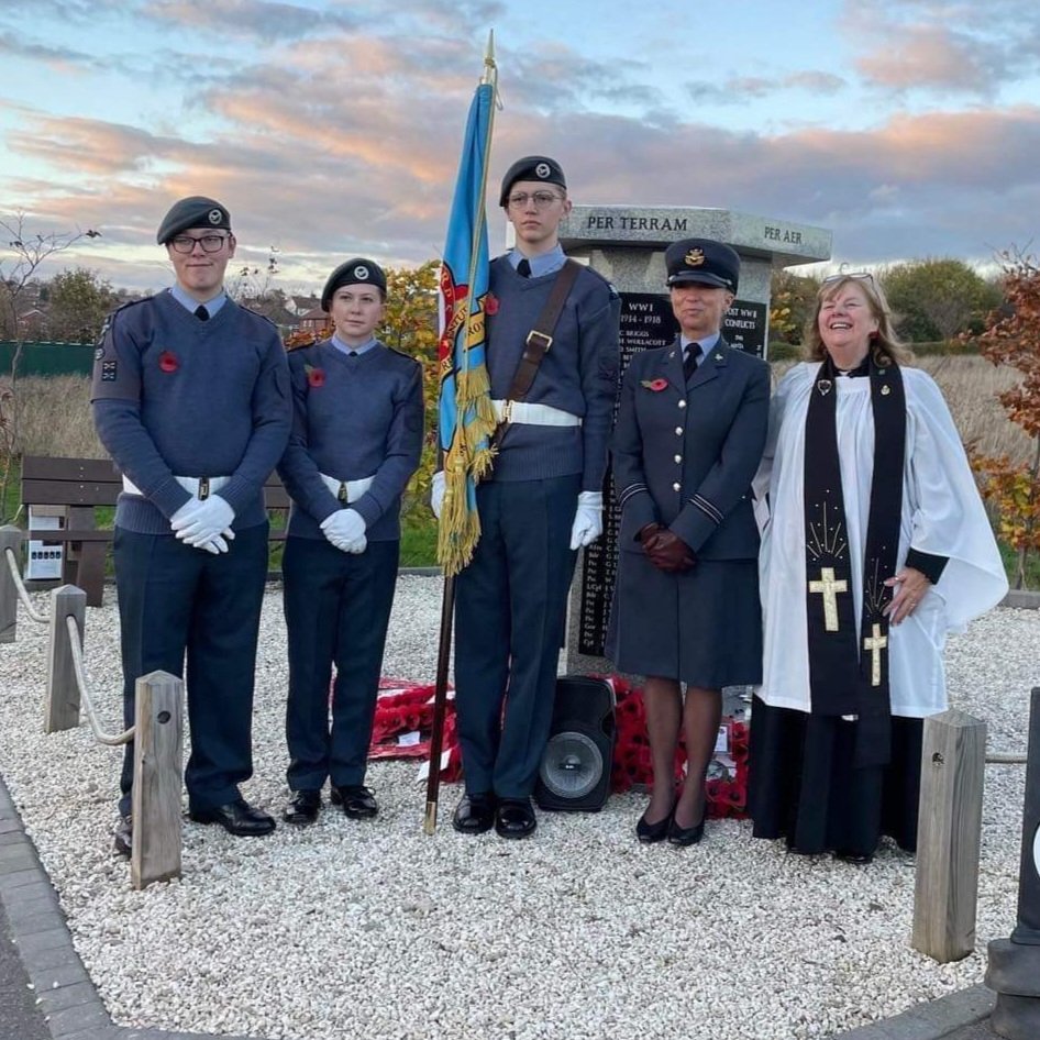 Today a small contigent from the unit joined local counsellors and dignitaries in Carlton to remember those who gave their tomorrow for our today. 

#wewillrememberthem #remembrance