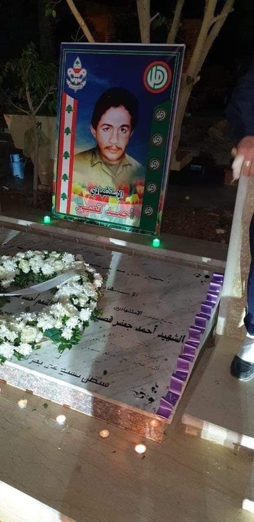 rabab_amal's tweet photo. شهداءُ حركة أمل بنوا أمجاداً يفتخر  بها الأنام وتسحقُ عرشَ كلّ طاغّ تحت الأقدام.

#يوم_هزّ_كيانهم https://t.co/m2te0F7OFc