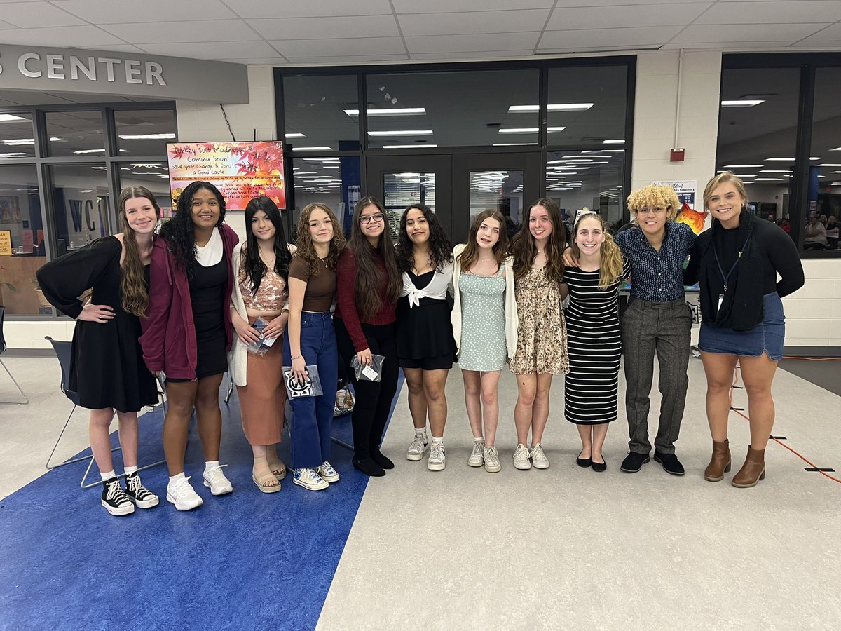 wego_vball's tweet photo. Awards Night 2022 🏆 

Thank you to all players and parents for a great season! Can’t wait to see what these athletes bring to the table next fall. https://t.co/XIYfIMm3Ho