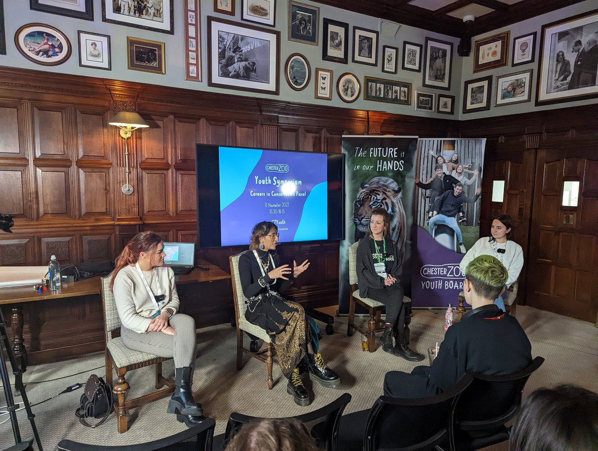 And finally, the day wrapped up with a panel discussing how young people can get into careers in conservation, featuring @GoWildForBees, @chelsienjones and @weekates88! A brilliant trio with varied careers, showing there is no one way to work for nature! #CZYouth @chesterzoo