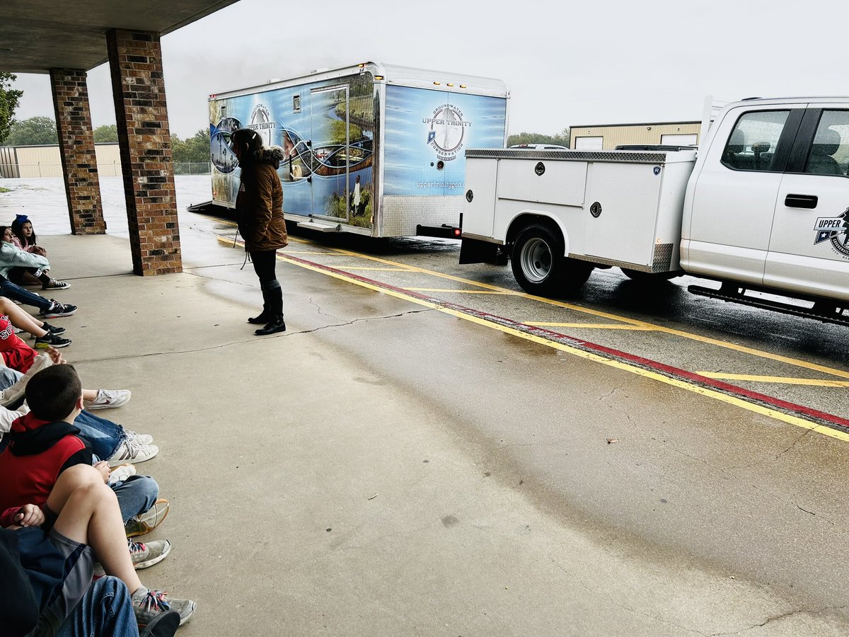 Mrs. Jones tweet media