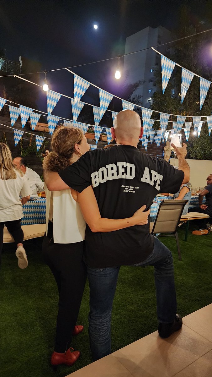 Bull or bear, we keep the party going <a href="/BoredApeYC/">Bored Ape Yacht Club 🍌</a> forever #BoredApeYC #bayc #MAYC <a href="/yugalabs/">Yuga Labs</a> <a href="/OthersideMeta/">Othersidemeta</a>