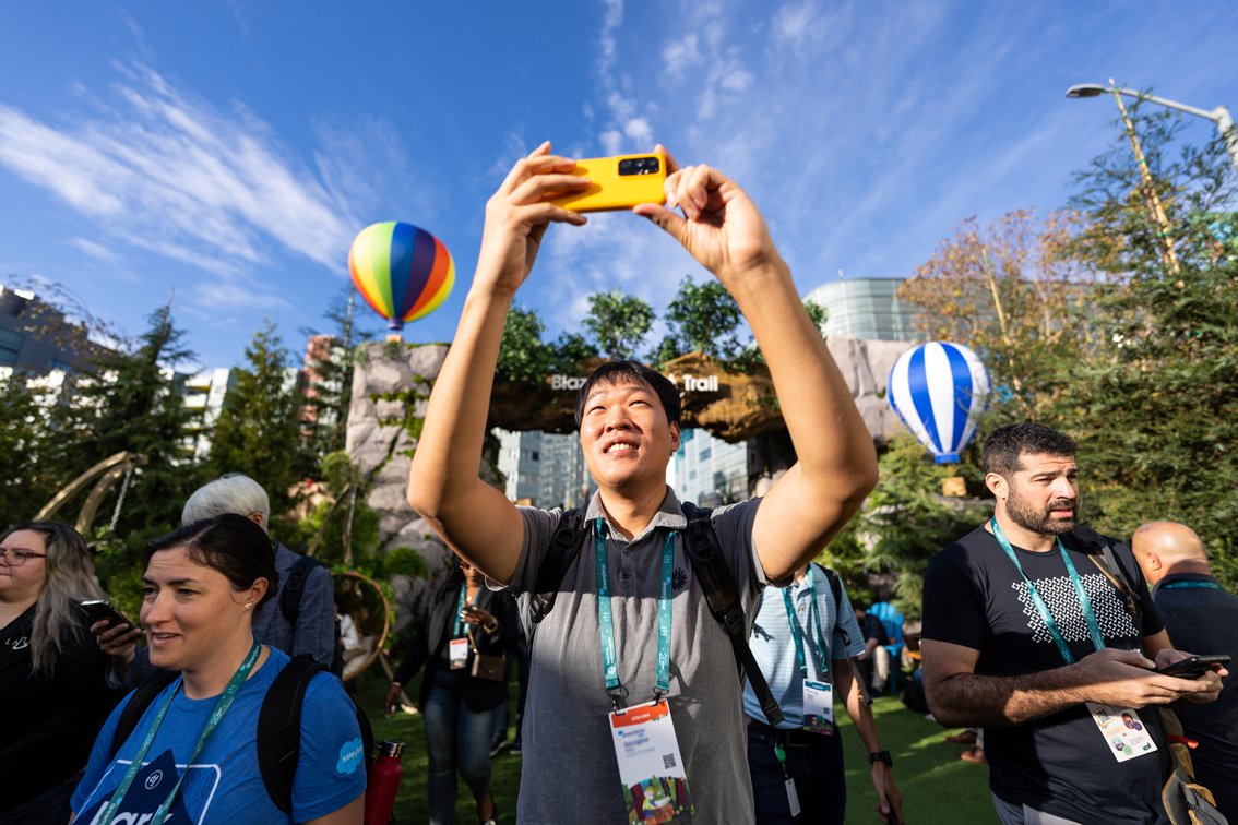 Dreamforce tweet media