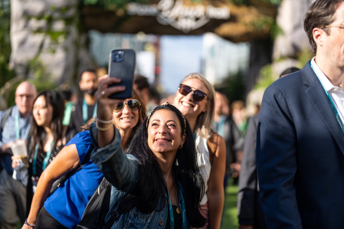 Dreamforce tweet media
