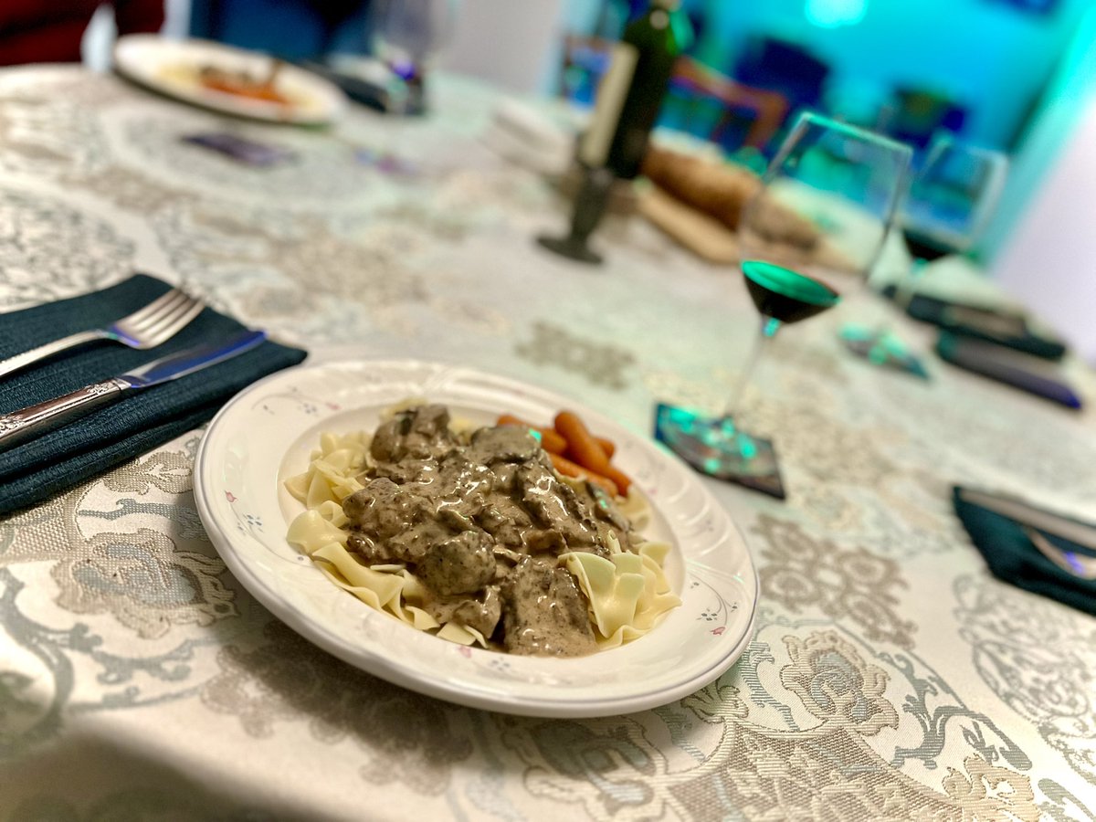 RoebuckSteve1's tweet photo. A fun time last night with Edward & @evewine101 as the #food was #delicious and the #wine outstanding
@Noles31BB @AmauryCarrasco @CoastCabCritic @Constan70997526 @cynthia_hayes #wineintheglass #winetasting #foodiechats #culinary #sommchat #redwine #winepairing #winelover https://t.co/UeiJsLQ3Cu