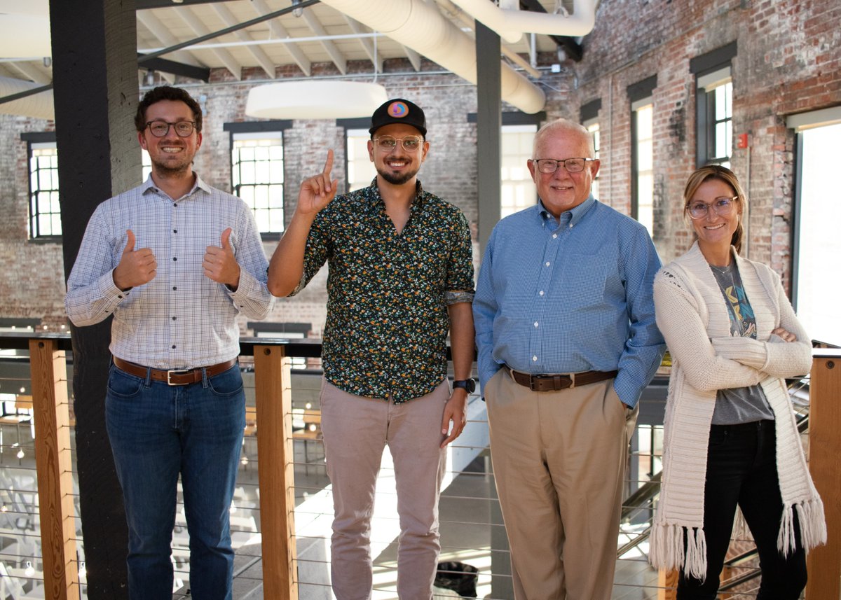BecomeDistinct1's tweet photo. This week we had our first of two planning sessions for 2023. It was a great time full of productive discussions and some fun! https://t.co/CYzwAaMlgy