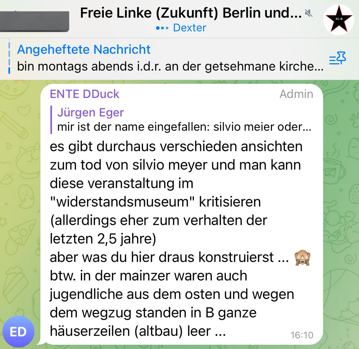 SchwarzePalmen's tweet photo. Und was macht die #FreieLinke Berlin?
Nach der Einladung von Geri (#Stino) ins #Jugendwiderstandsmuseum in die #Rigaer wird von von Jürgen Eger erstmal eine Runde auf #SilvioMeier herumgetrampelt. Man vergleicht Hausbesetzungen in Ostberlin mit der Deportation von Juden im NS. https://t.co/OtOdP4EiOJ
