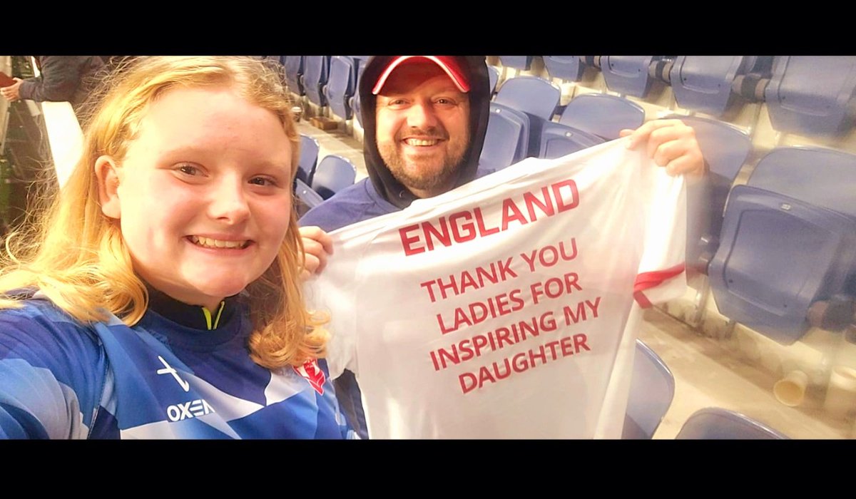 PaulHankin14's tweet photo. Thank You @ZoeHarr26119405 for Inspiring My Daughter To Play Rugby. I am sincerely grateful ❤️🏉❤️🏉❤️🏉❤️ GIRL POWER 💯🏉💯🏉💯🏉💯 https://t.co/CIlxe5SGXR
