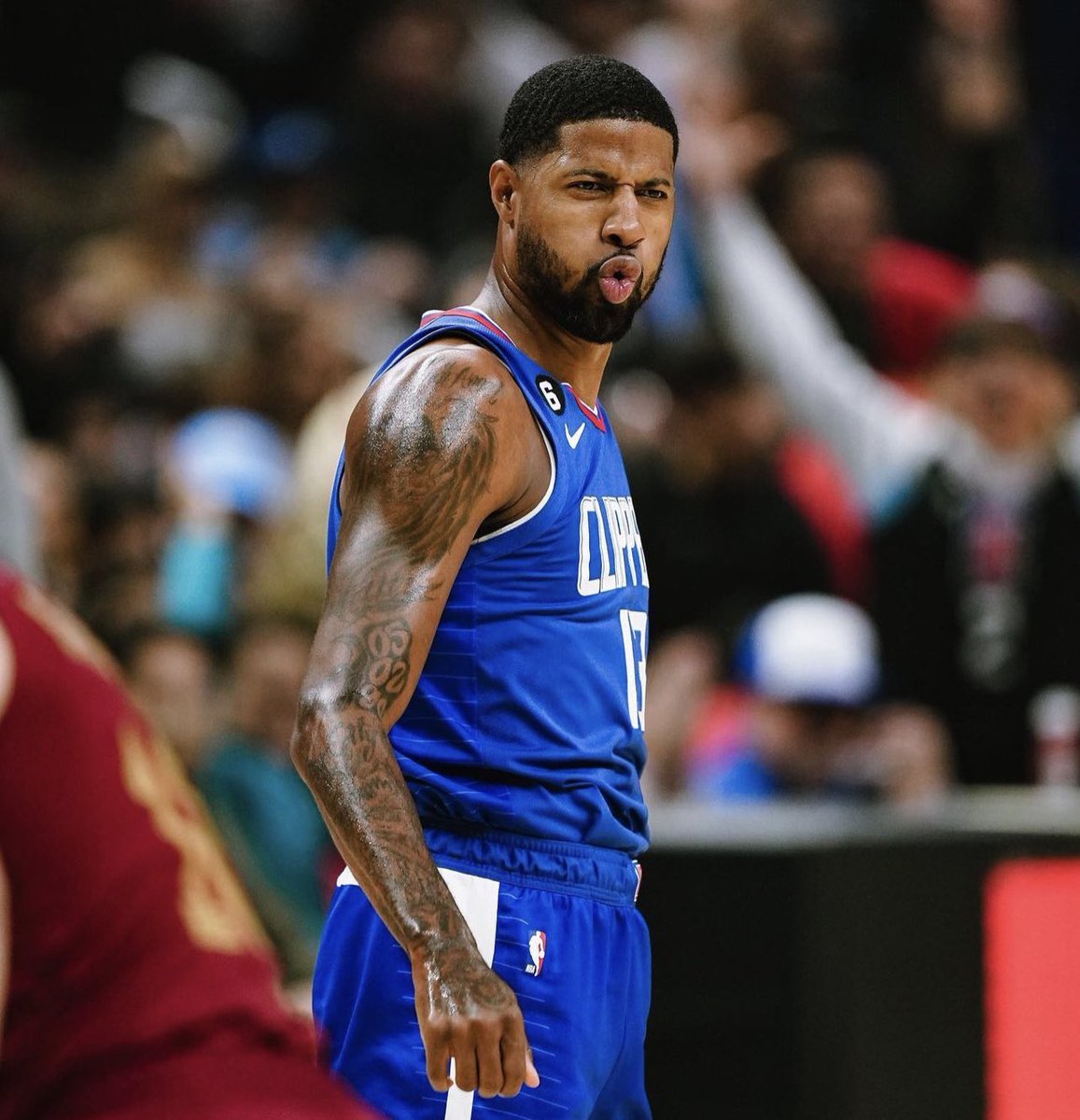 TheHoopCentral's tweet photo. Paul George over the last 6 Games:

30.7 PPG
5.7 RPG
5.0 APG
1.8 SPG
55% FG
43% 3P

Clippers 5-1. https://t.co/VjGjQCbuNe