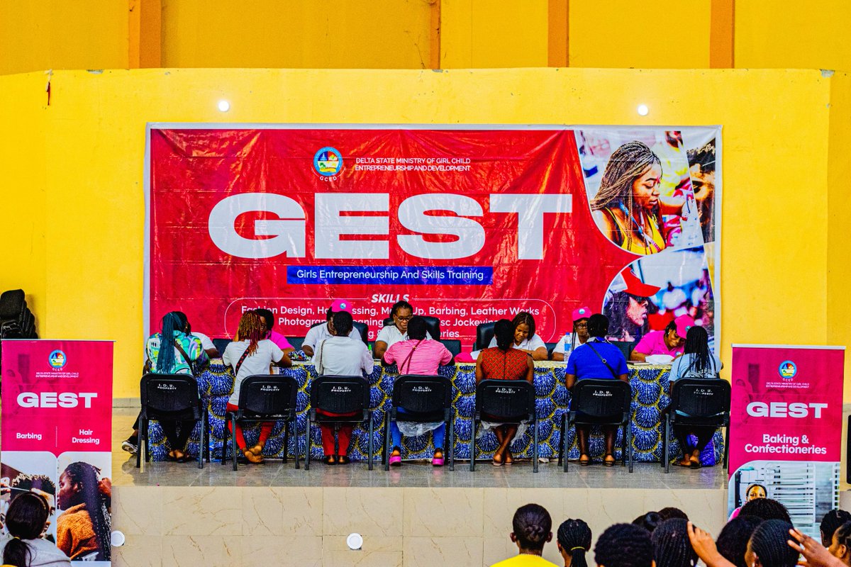Deltahagcd's tweet photo. Today, we concluded the interview exercise with prospective #ProjectGEST beneficiaries in Isoko North and South Local Government Areas, at the Isoko Development Union Hall, Oleh. Today's exercise marks the end of the entire interview process that began on October 31st, 2022. https://t.co/GkCXg7yPr4