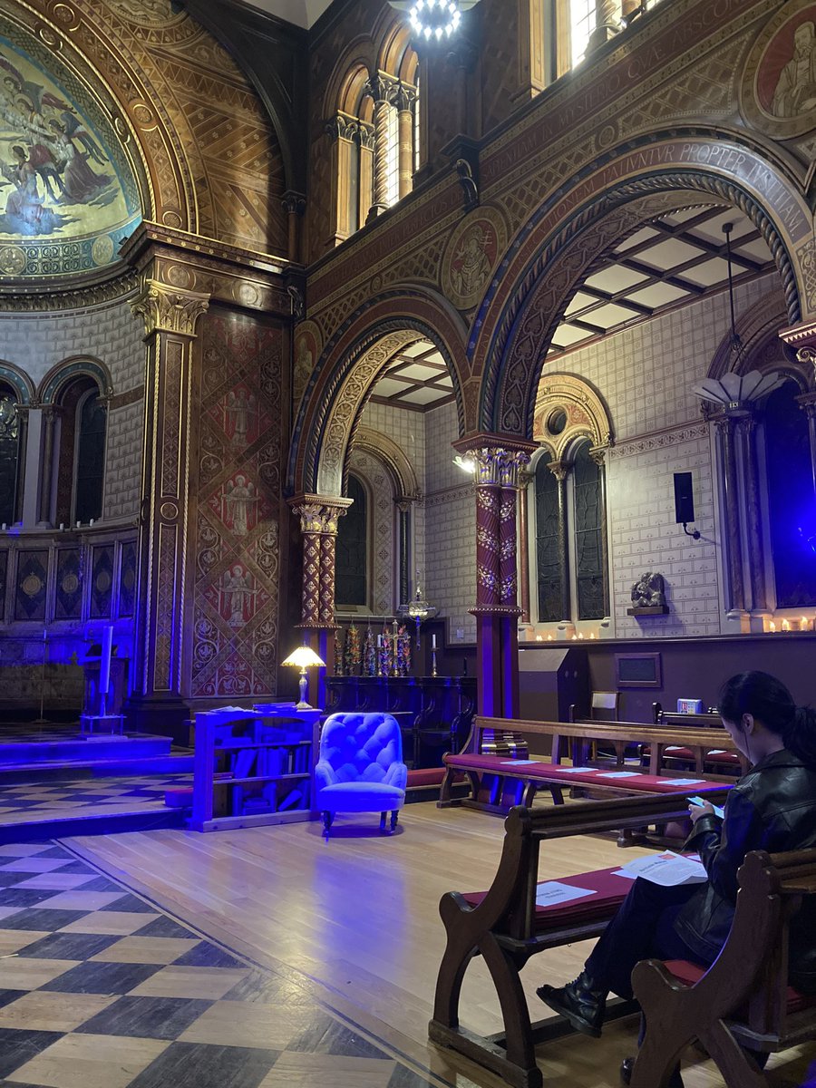 carolinefrmus's tweet image. In the spectacular chapel @KingsCollegeLon for Michael Field opera Veritable Michael @shadowopera