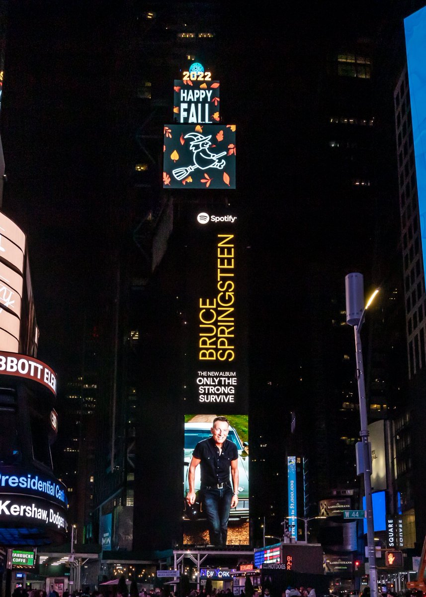 Listen to “Only The Strong Survive” on <a href="/Spotify/">Spotify</a> now: brucespringsteen.lnk.to/onlythestrongs…