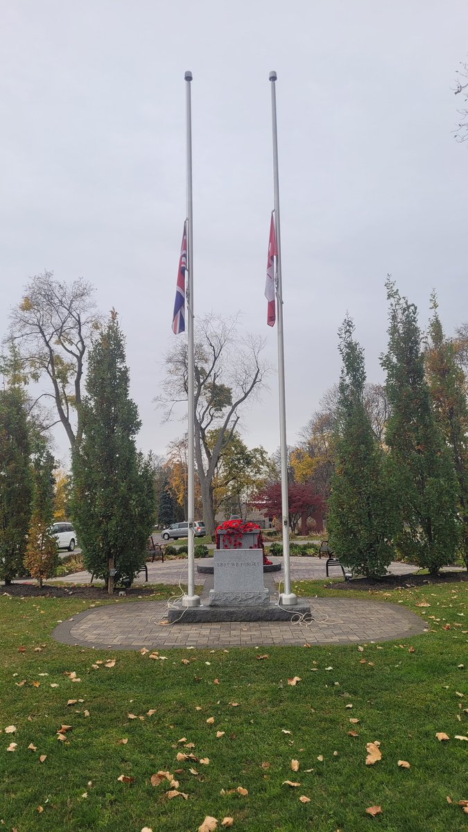 lev8lowlevel's tweet photo. Proud to help show this wonderful event to those that could not attend @ the tomb of the unknown soldier @NiagaraFalls #Canada enjoy this live stream rerun by #WeeStream
https://t.co/spPldRmhOI
#RemembranceDay
#SNRTG #LestWeForget @Niagara_411
@101morefm @MurphTWN @917GIANTFM https://t.co/FUzoLU7UHG