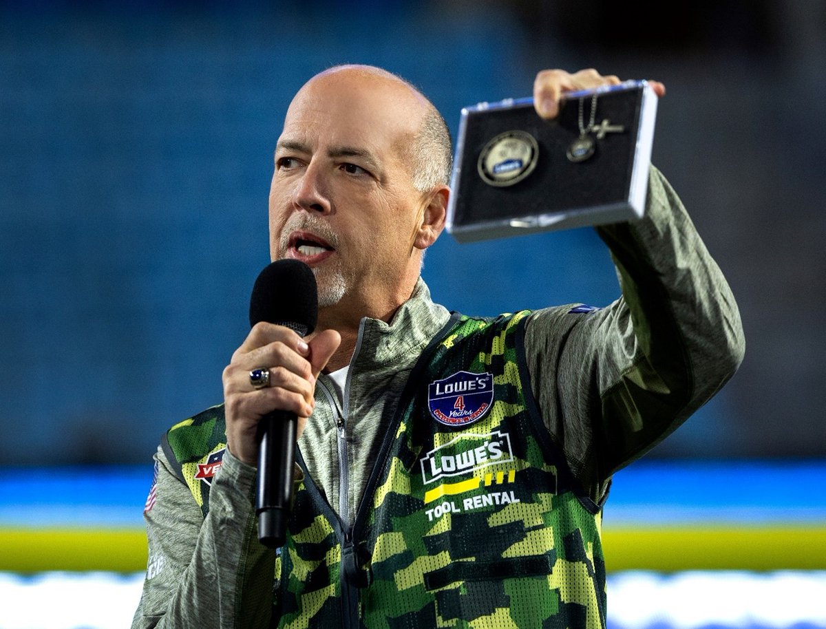 Today is Veterans Day and I had an incredible time this week recognizing all servicemen and women, including the more than 26,000 veterans and military spouses who work <a href="/Lowes/">Lowe's</a>. On behalf of all of us here, a sincere THANK YOU to all who have served in the armed forces.