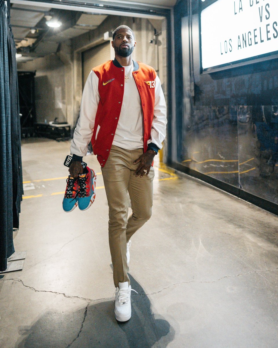 nikebasketball's tweet photo. On 🔥 in the tunnel and on the court.
 
@Yg_Trece’s new PG6 ‘Hot Wheels’ is coming in hot. Get notified in the Nike App when it drops in North America. https://t.co/JX7KBODbU6