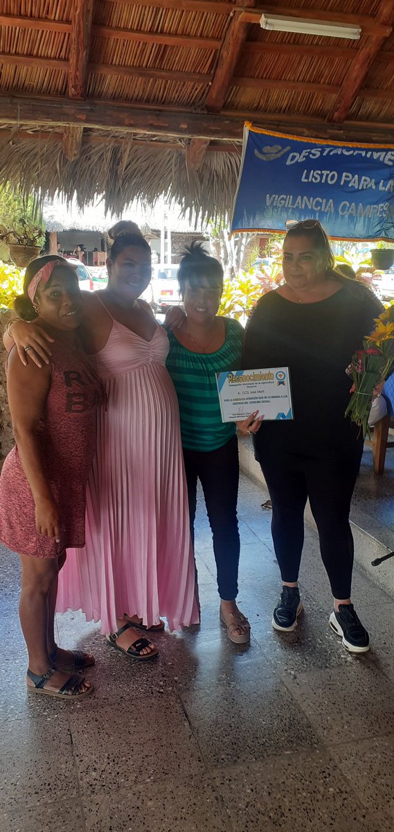 JuanGuerraGmez3's tweet photo. #FidelPorSiempe ,ratificaron los asociados a la CCS José Martí Pérez, de Boyeros, en su #Balance, su compromiso con @DiazCanelB #CubaPorLaPaz y #AnapCuba 
@RafaelAnap ,@SarduyYamila .
#CubaPorLaPaz https://t.co/bcn7lDFLpC