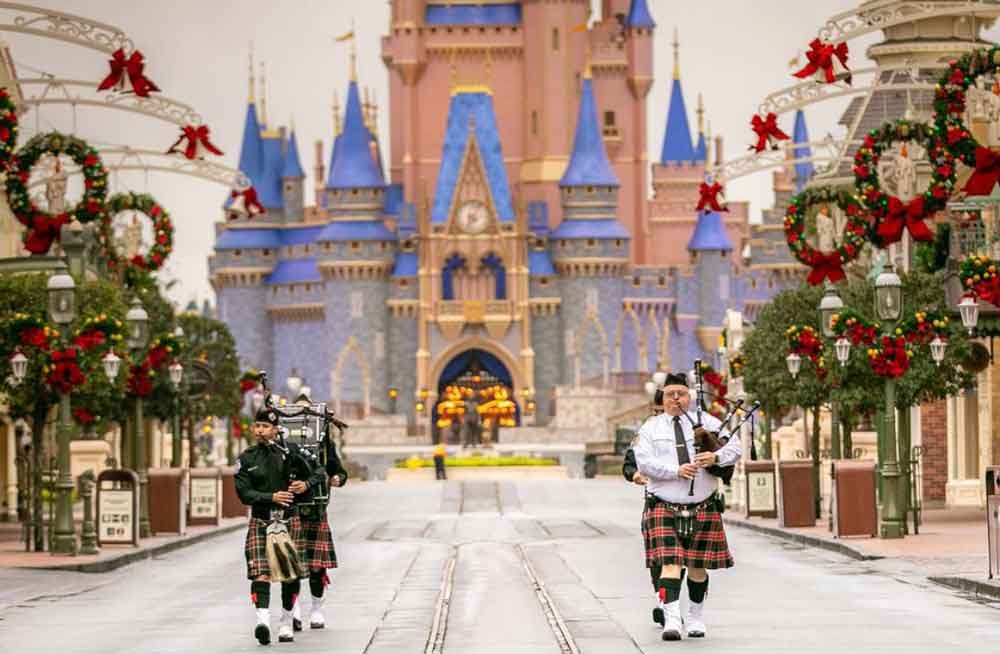 Freebies4Mom's tweet image. Celebrate #VeteransDay with a new #DisneyCode!!!
🎢
Just posted a 30 point🏰Disney Code on my blog:
🎠
freebies4mom.com/disneymovie
🎪
#DMIcode #DisneyCodes #DMI #Disney