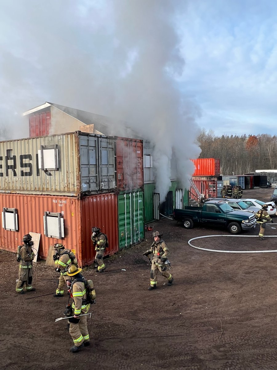 usairforce's tweet photo. Four @148FW firefighters participated in a “first-of-its-kind” two-week finishing school alongside civilian firefighters.

https://t.co/wc1f5JgGSh

@AirNatlGuard https://t.co/MbRwPkMmBq