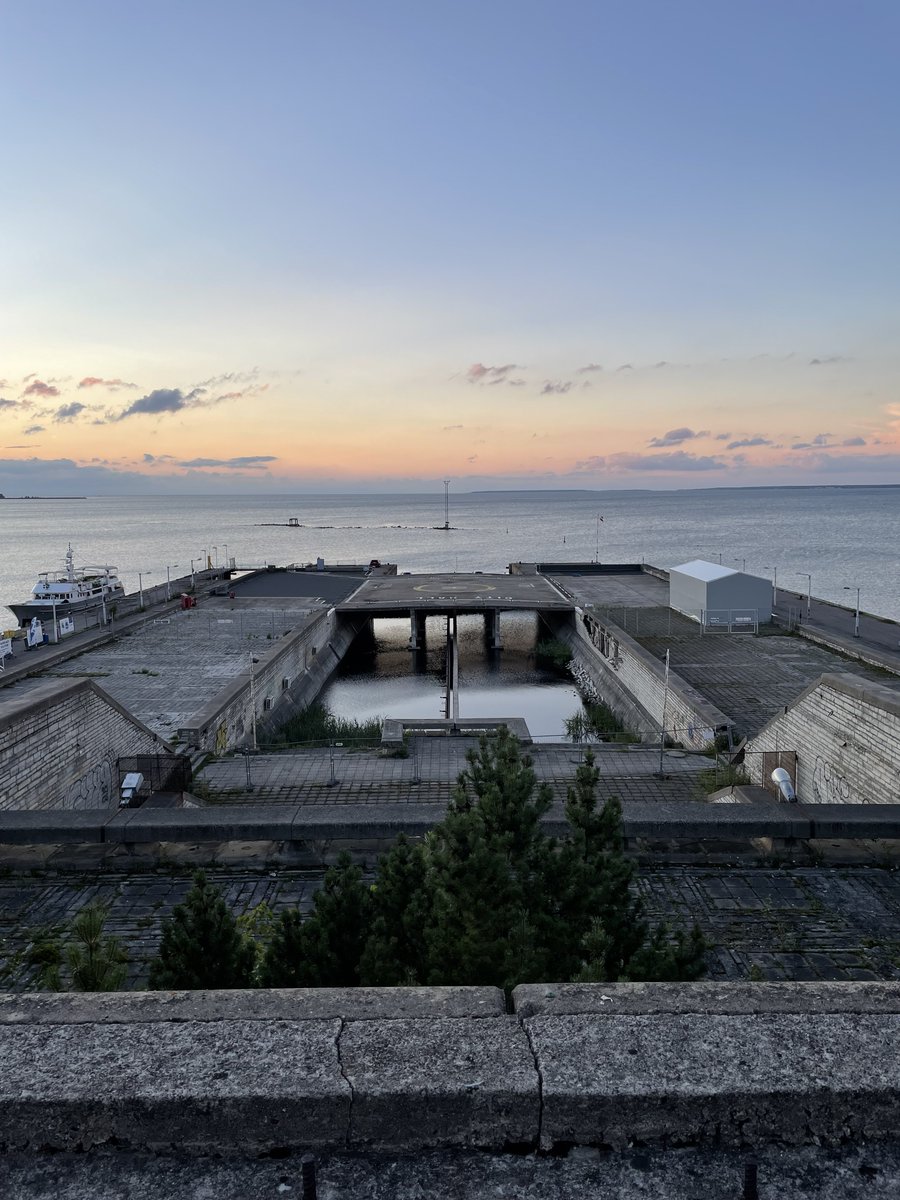 Adam Smith tweet media