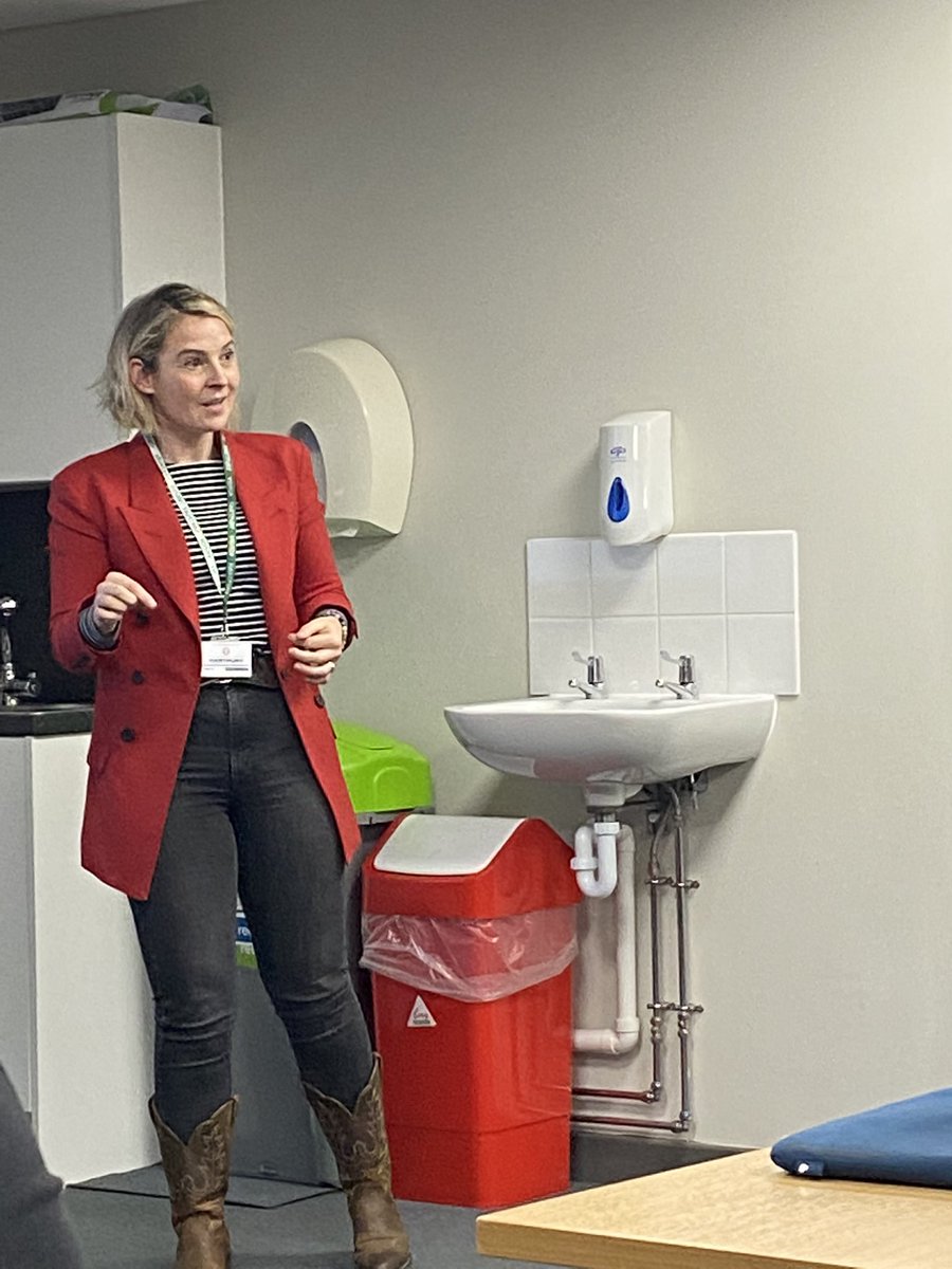 Lorna Cameron tweet media