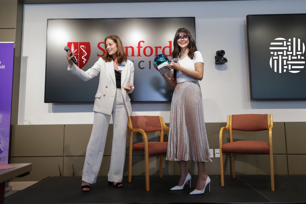 SelenaFanClub's tweet image. Selena was honored with the Mental Health Innovations Award for Excellence in Mental Health Advocacy from @StanfordHIL… and is the first-ever recipient of the award! Her impact as a mental health advocate truly is rare and we could not be more proud 🥹 #Mentee