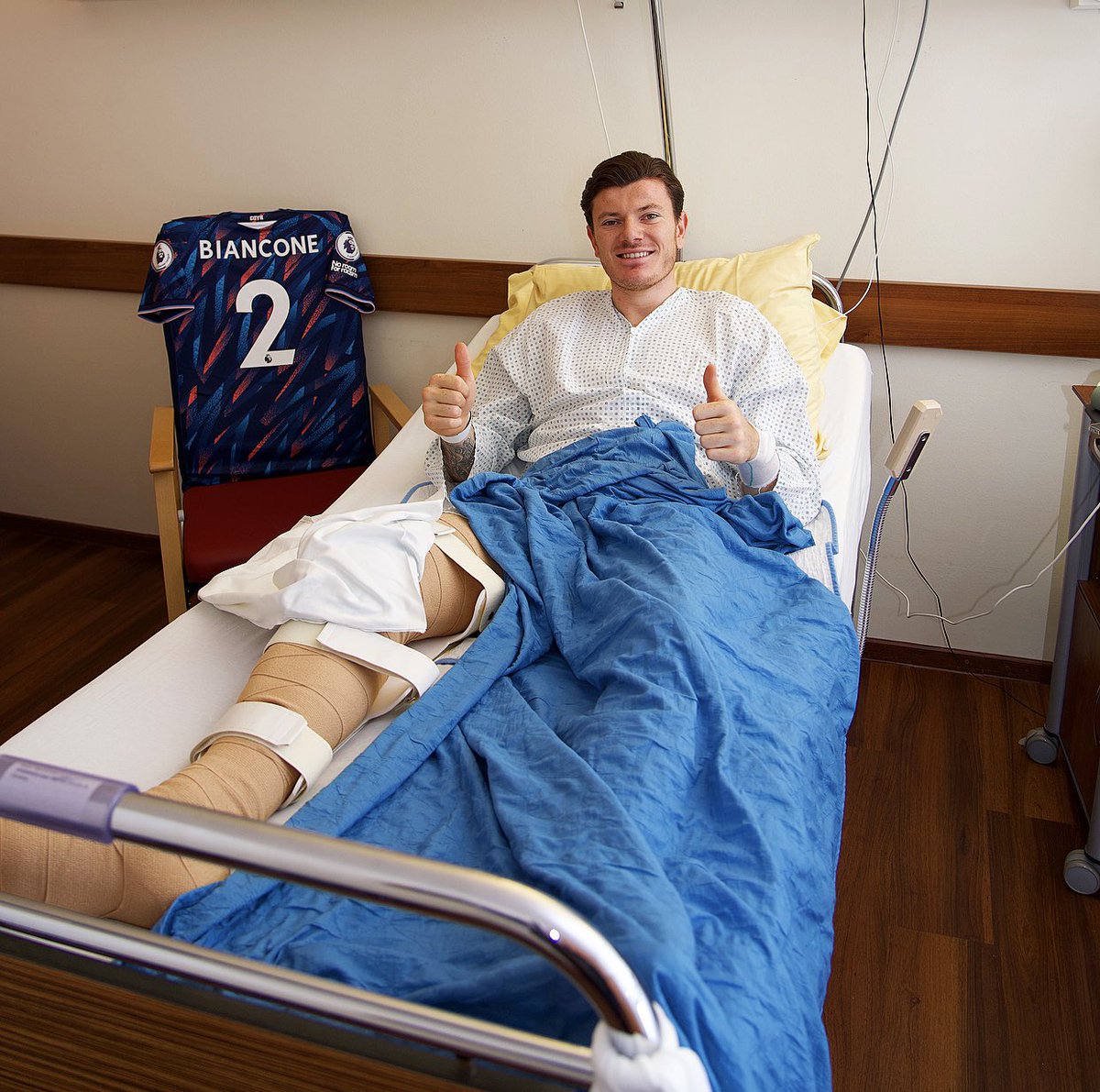 g_biancone's tweet photo. Good evening to all! 💪🏼
Just a little post-surgery photo to let you know that everything went very well, I went through the hands of Dr Christian Fink at the @privatklinikhochrum and he was great with me. Now it's time for a week of convalescence in Austria🏔️. #GLB2 🦍 https://t.co/VhHTOjH0qh