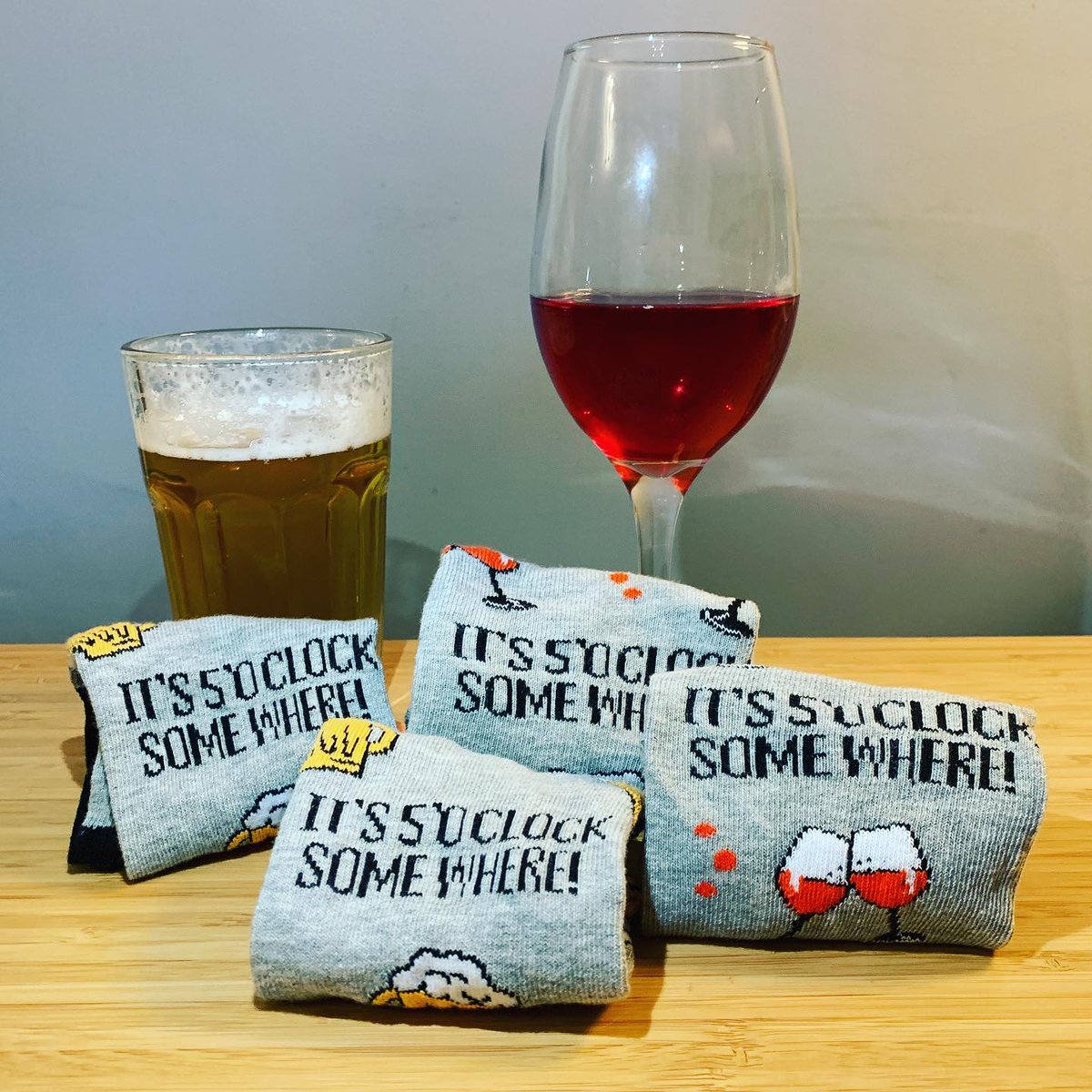 By our watch it's well past! Have a great weekend everyone, cheers! 🍻
#its5oclocksomewhere #Friday #fridaysocks #urbaneccentric #cheers #its5oclocksomewheresocks #jimmybuffett #alanjackson #winesocks  #beersocks #funsocks #xmassocks #xmasgifts #socksofinstagram #socksfordays