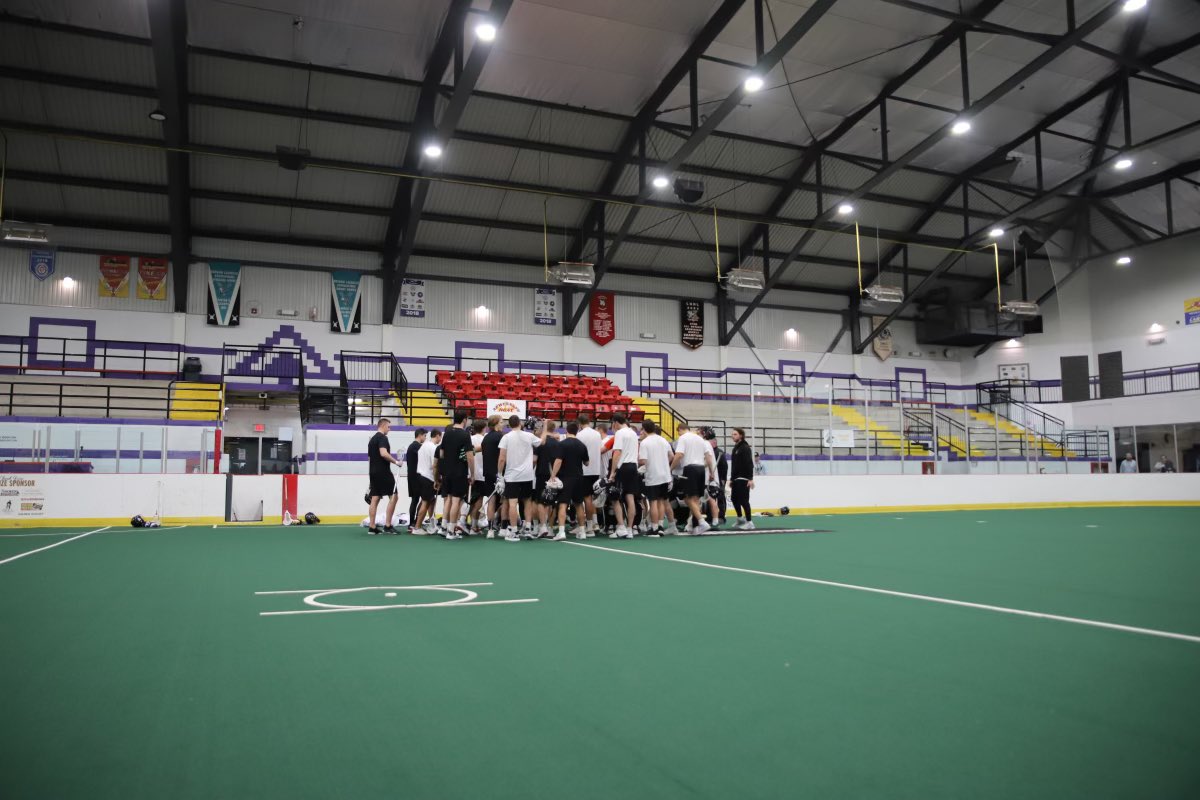 vegasdesertdogs's tweet photo. 🏟️ A’nowara’ko:wa Arena 

📍 Akwesasne, N.Y 

🥍 Desert Dogs Camp #2 is underway 

#PacksAllHere https://t.co/UrYPjbaKsJ