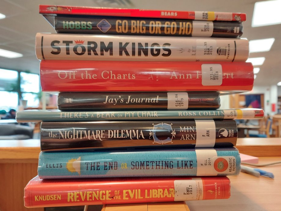 KCPS_East's tweet photo. Some #bookspinepoetry for our Jefferson City HS rivals #jaysread from #eastbearsread #eastbearsboyssoccer. Bring it, Jays!!! @rivyparker
East Play Jefferson City tomorrow at 1:30 pm at East HS for a spot in the State Class 3 Boys Soccer quarterfinals! https://t.co/sK0QZNF1gE
