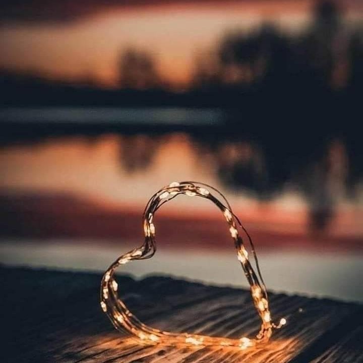 عٌفُـأشُـيِهّــ وأفُـتٌـخِـر..~👑 tweet media