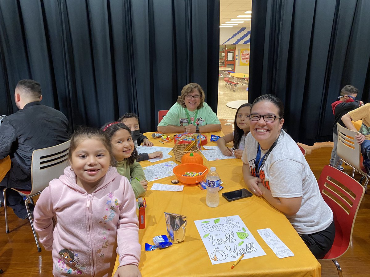 KarenAnai8's tweet image. SNAPP Buddy Meet &amp;amp; Greet 🍁🧡🦃 @WorshamES_AISD #2ndGradeTeam #AceLevelUp #AldineConnected