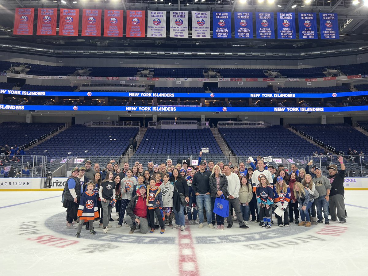 Lucky to be a member of EWTA! #proud2beunion ♥️💙#StrongerTogether 💪🏼