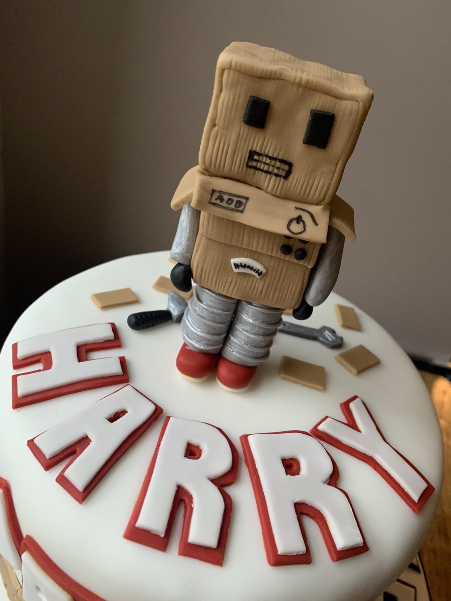 maid_of_cake's tweet image. EAT SLEEP ROBLOX REPEAT - anyone got a #robloxaddict in their house? I made this cake having zero idea about what it is... maybe that’s a sign of my age now #robloxcake #robloxbirthday