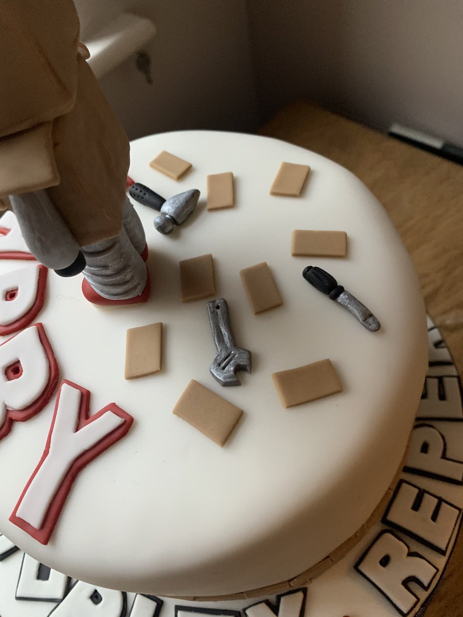 maid_of_cake's tweet image. EAT SLEEP ROBLOX REPEAT - anyone got a #robloxaddict in their house? I made this cake having zero idea about what it is... maybe that’s a sign of my age now #robloxcake #robloxbirthday