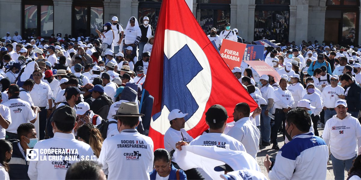 CruzAzulSCL's tweet photo. Hoy marchamos socios cooperativistas, trabajadores, familiares y habitantes de Tula para exigir la liberación de nuestra planta de Cemento Cruz Azul Hidalgo. ¡Vamos juntos por la vuelta a la legalidad y por la Refundación de La Cruz Azul!
#NiUnPasoAtrás #TodosSomosLaCruzAzul https://t.co/k4TRwJ4OIm