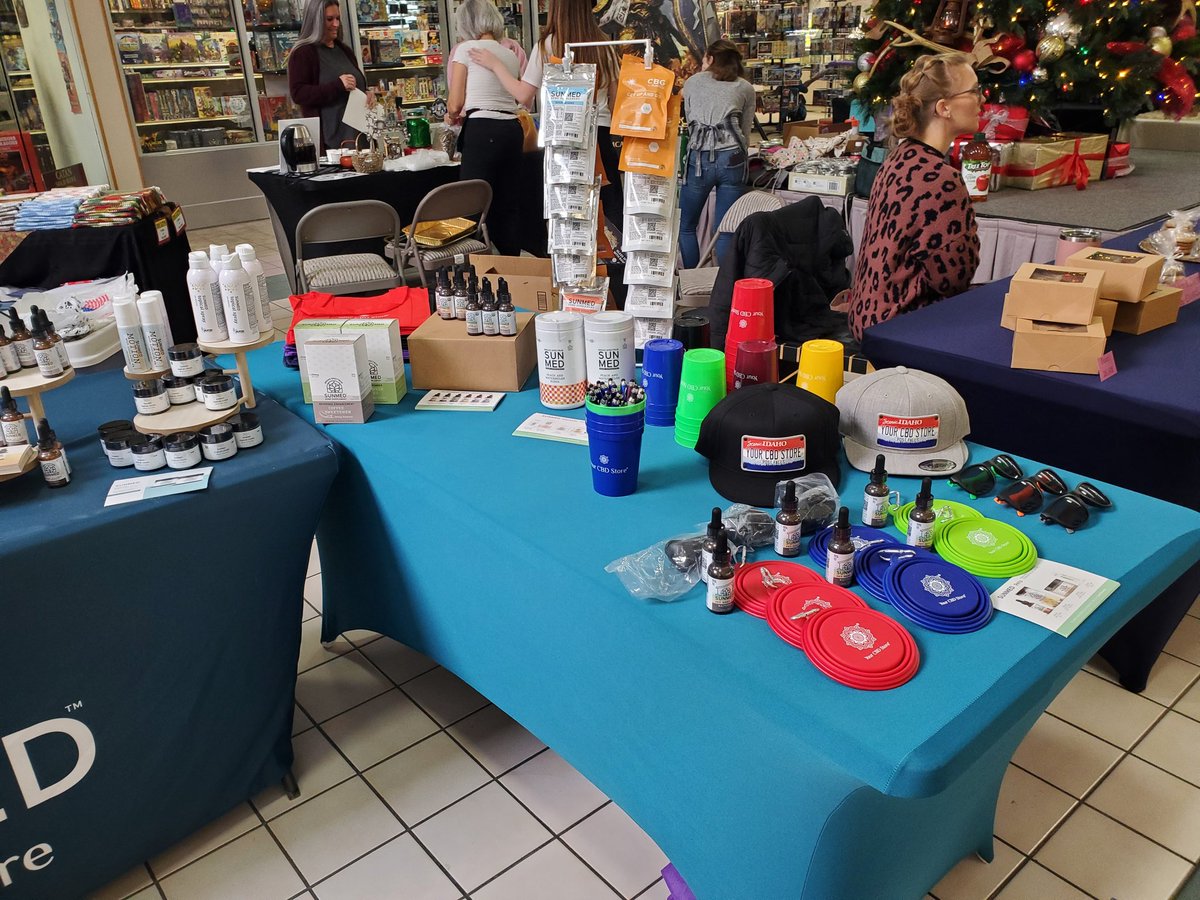 YCbdPostFalls's tweet photo. Come see #Yourcbdstorepostfallsid at the Silver Lake Mall in Coeur d'Alene ID https://t.co/YkdeRMCldN