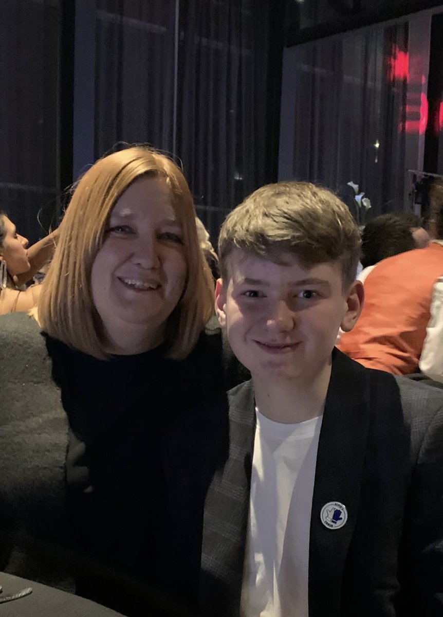 AlfiesSquad's tweet photo. At the @echo_awards 
Wish us luck!!! https://t.co/aepb2Hw0vE