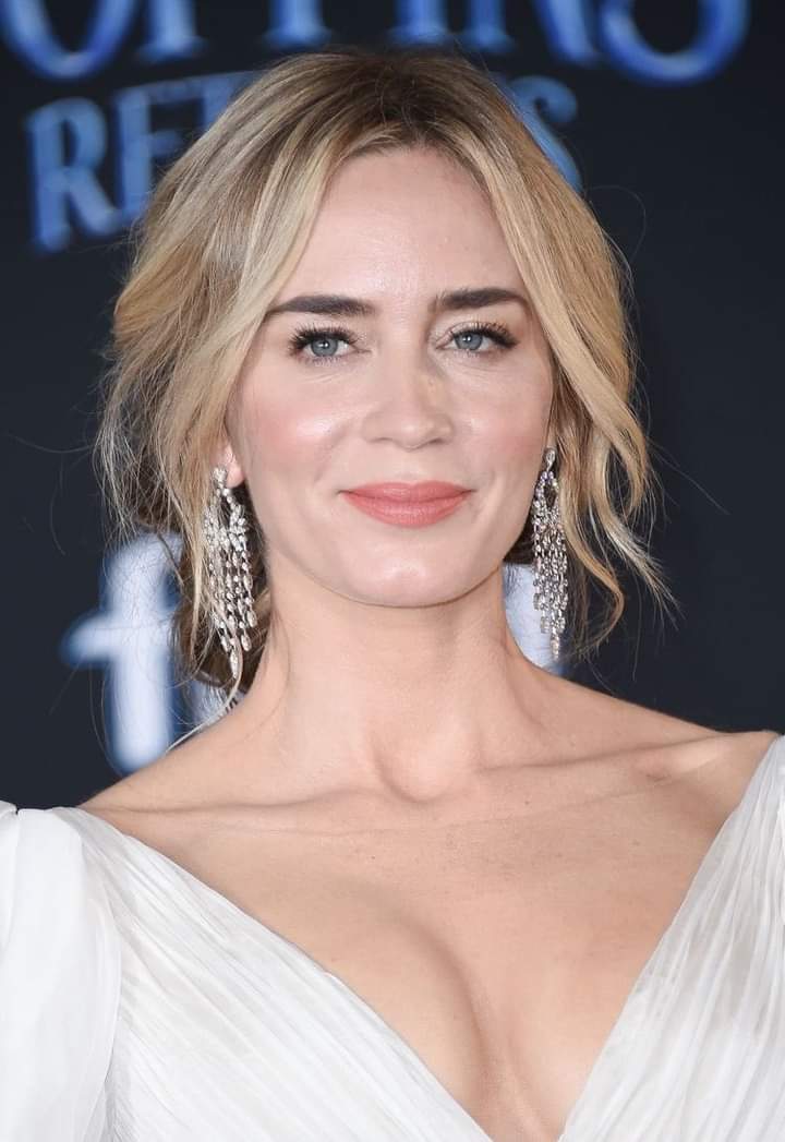 #EmilyBlunt